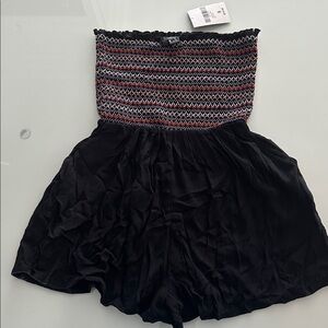 Forever 21 NWT Black Knit shorts romper with Colorful Stitching